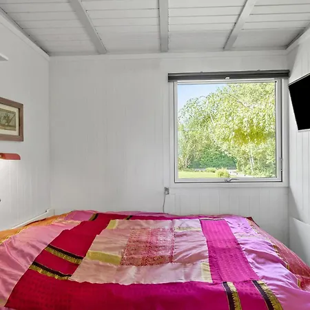 Feriehus 2 Bedroom Beautiful In *
