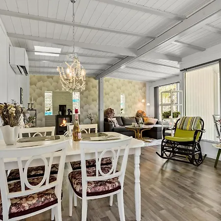 2 Bedroom Beautiful In * Jægerspris