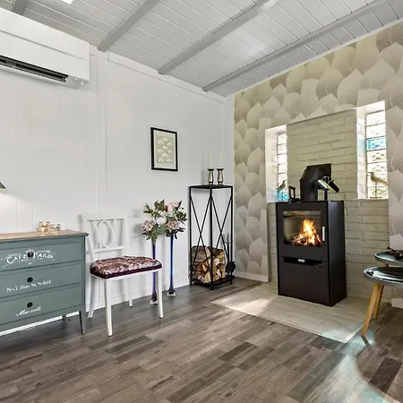 2 Bedroom Beautiful In Jægerspris