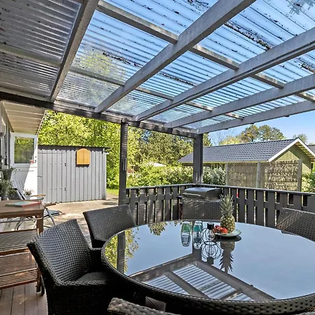 Feriehus 2 Bedroom Beautiful In *