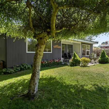 2 Bedroom Beautiful In Feriehus