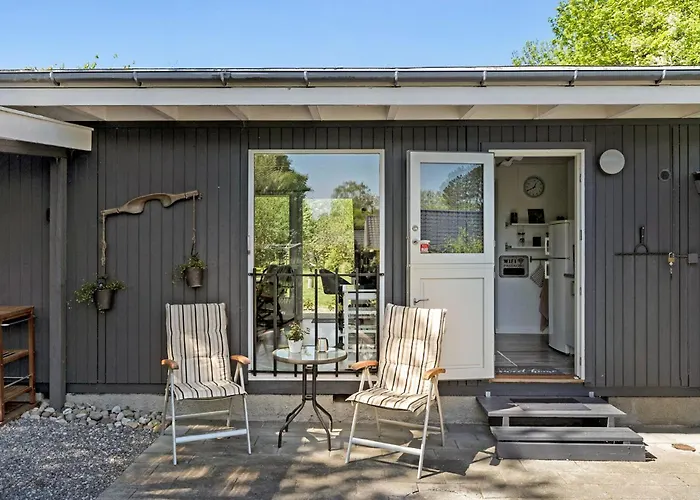 2 Bedroom Beautiful In *